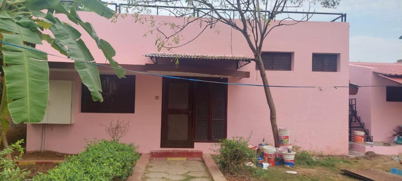 Doctor'S Homestay Tiruvannāmalai Zewnętrze zdjęcie